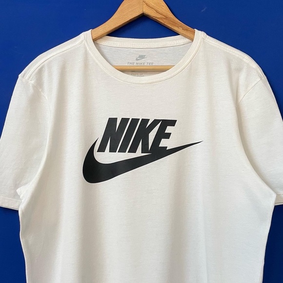 NIKE AUTHENTIC ATHELETIC CUT WHITE CREW NECK T-SHIRT FOR MEN’S & WOMEN’S - Picture 2 of 7